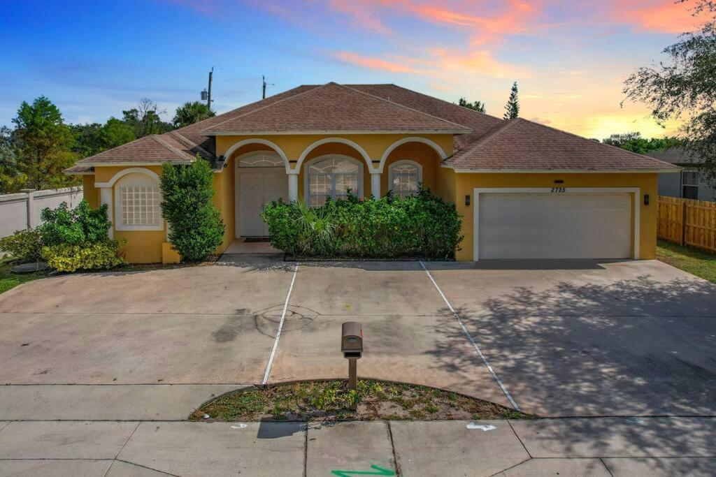 Discover Your Oasis: Tropical Haven In Central Psl Port St. Lucie Eksteriør billede
